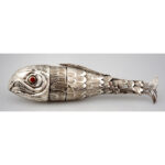 230-57_b-Silver-Fish-Etui_2
