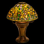 1310-181_2_Tiffany-Lamp-Daffodil.jpg