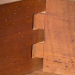 Table-Drop-Leaf-Cabriole-Legs_detail-1_492-106.jpg