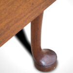 Table-Drop-Leaf-Cabriole-Legs_foot_492-106.jpg