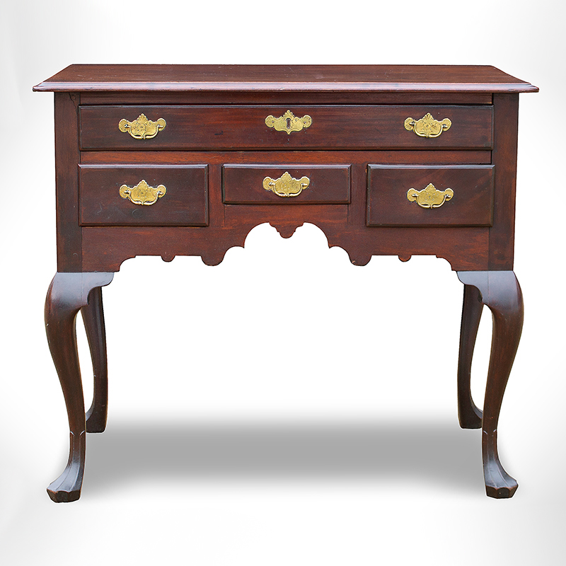 Lowboy, Queen Anne Dressing Table, Typical of Downtown Philadelphia Shops Inventory Thumbnail