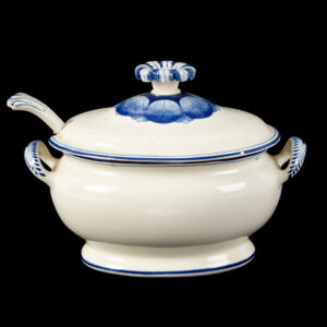 Covered Gravy Tureen with Matching Ladle, Three Pieces, Blue & White Inventory Thumbnail