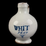 1501-1_1_Delft-Whit-Bottle,-1647