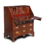 449-82_3_Slant-Lid-Desk,-MA-c1770-1780